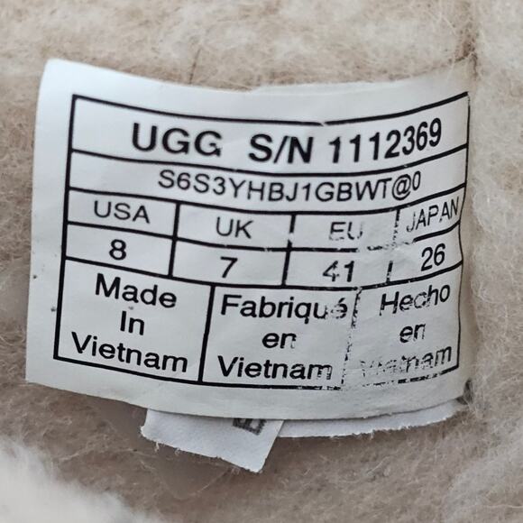 UGG Boots Mens Size 8 Tan CA805 Classic Weather Suede Waterproof Snow Unisex main image 5